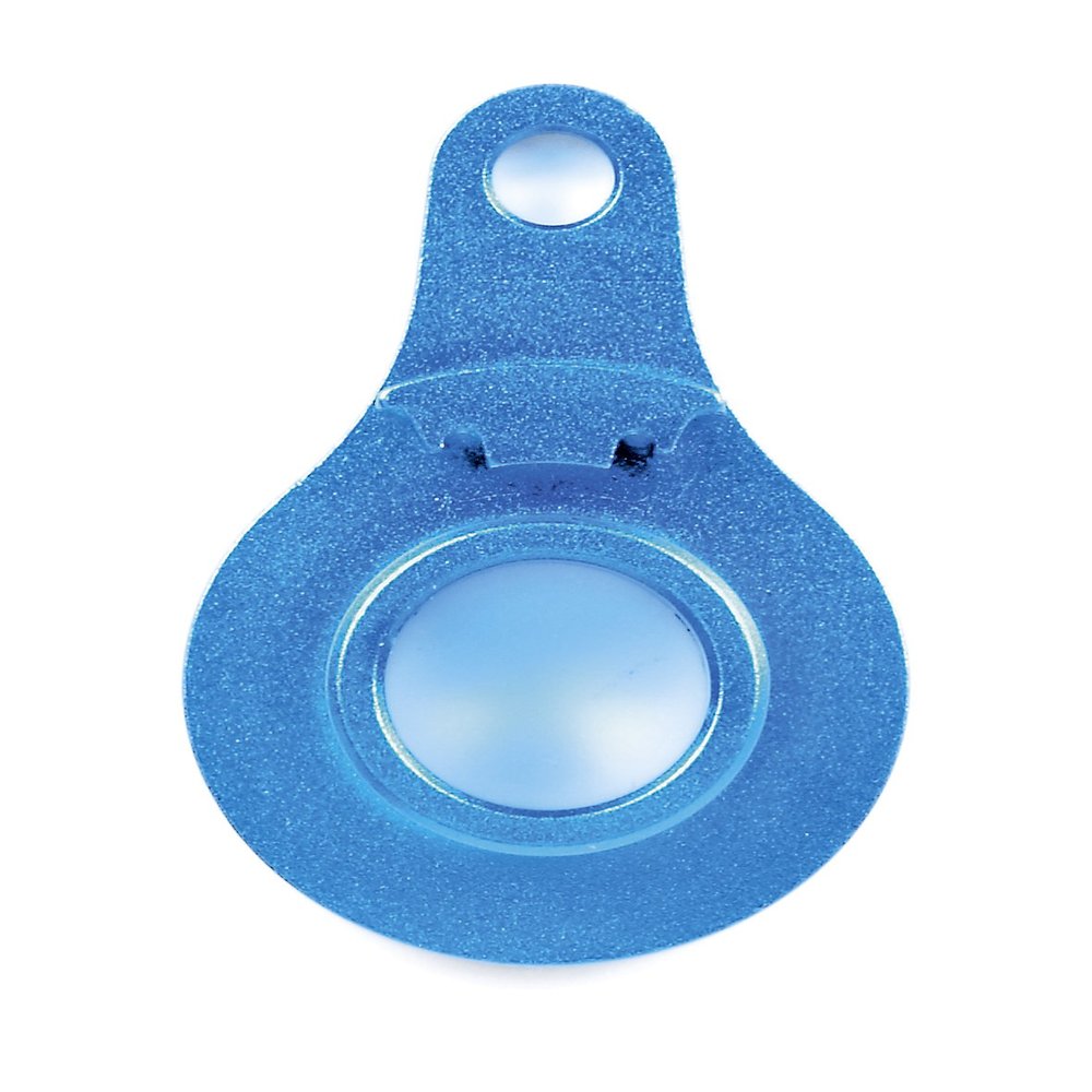 Tamiya 300054121 – Blue Anodized Aluminum Steering Horn for H.T. Servo Saver
