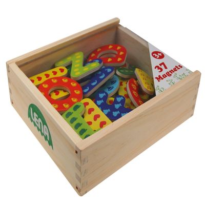SIMM 65823 Magnetic Wooden Letter Box with 37 Magnetic Wooden Letters, Multicolor