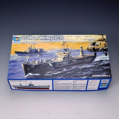Trumpeter 05718 USS Mount Whitney LCC-20 2004 Model Kit