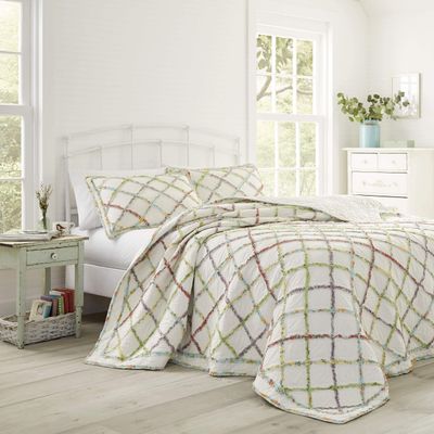 Laura Ashley Queen-Size Reversible Cotton Quilt, Rose Garden, Cream