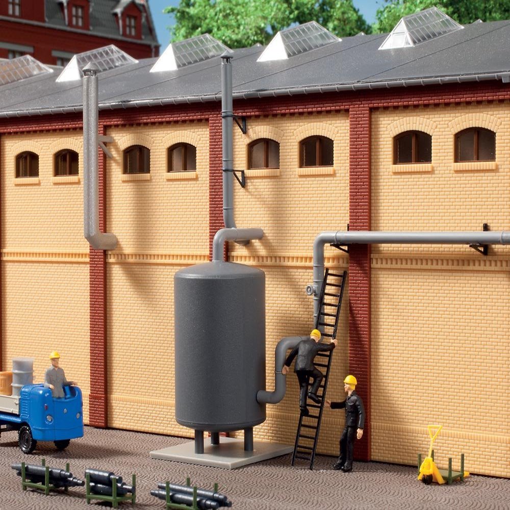 Auhagen 80109 - Steam Hammer and Accessories