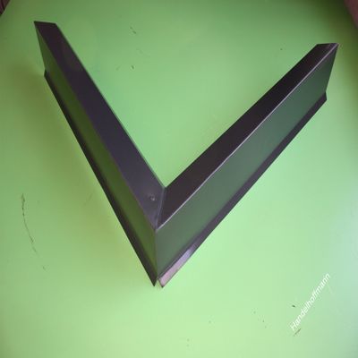 90° Corner Verge Flashing for Flat Roof, Colored Aluminum 0.8 mm (Small, Red RAL 8004)