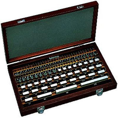 Grade 0 Gage Block Set, 32 Pieces