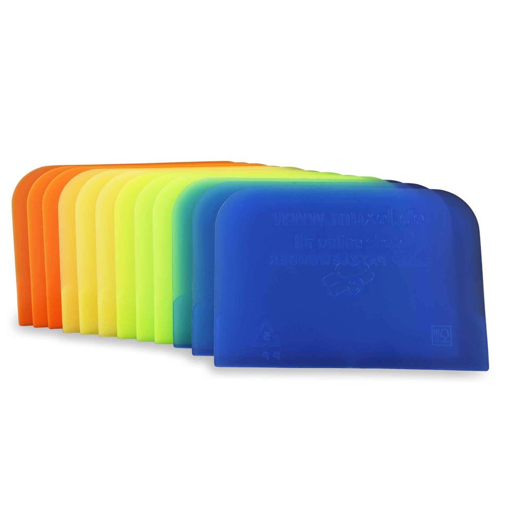 Flexible Plastic Dough Scraper for Baking