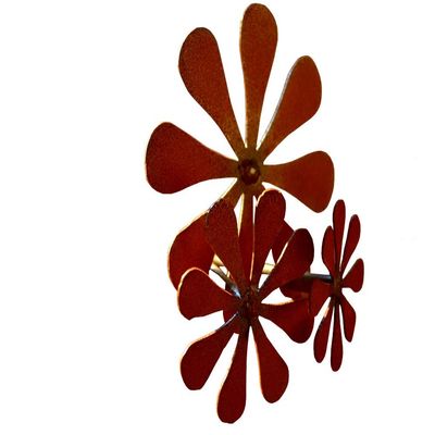Unbekannt Flower Blossom Set on Stake, Rusted Metal Garden Decoration