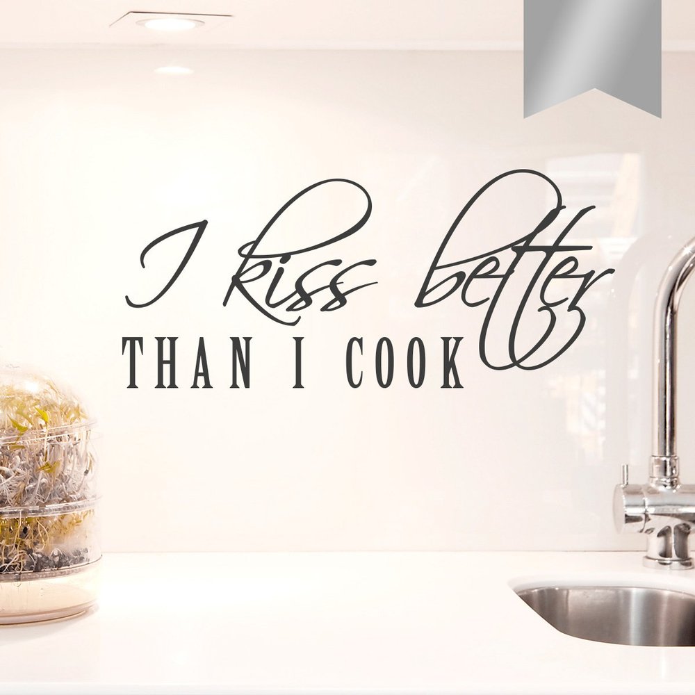 WANDKINGS Wall Decal - I Kiss Better Than I Cook - 140 x 62 cm - Silver - Choose from 5 Sizes & 35 Colors