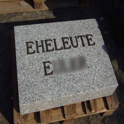designgrab SchlL001 Silesian Granite Grave Slab 50 x 50 x 12 cm, Personalized