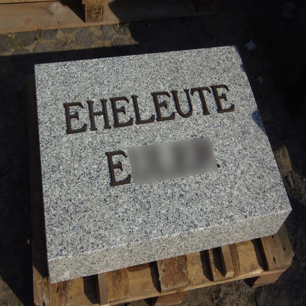 designgrab SchlL001 Silesian Granite Grave Slab 50 x 50 x 12 cm, Personalized
