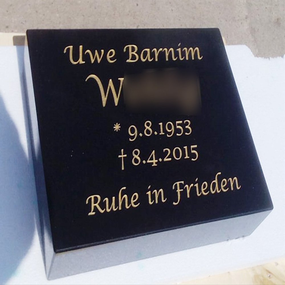designgrab Granite Grave Marker, Swedish Black SS1, Personalized