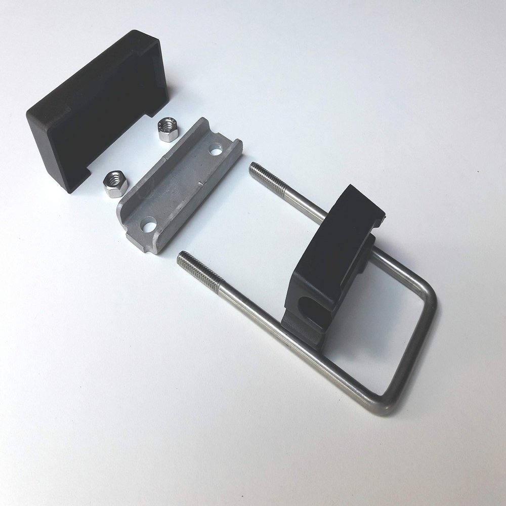 OuM 4-Piece U-Bolt Set for 40 x 60 mm Fence Posts