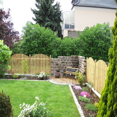 Complete Wooden Picket Fence Set, 4–38 m Selectable ("Premium" Package: 21.00 m), 60 cm High, Curved Top, V2A Screws, Dried Pressure-Treated Wood