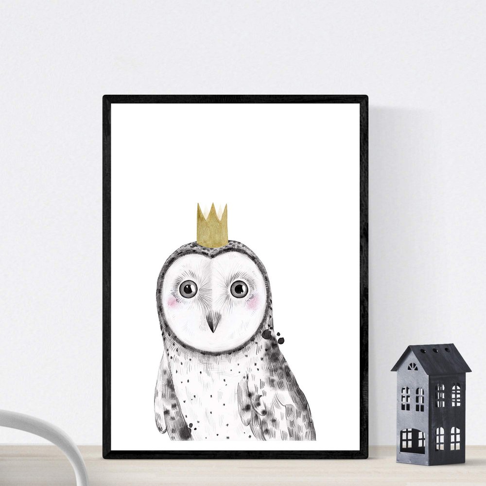 Nacnic Baby Owl Children's Print with Golden Crown, Children's Animal Poster, A4, Framed in Black