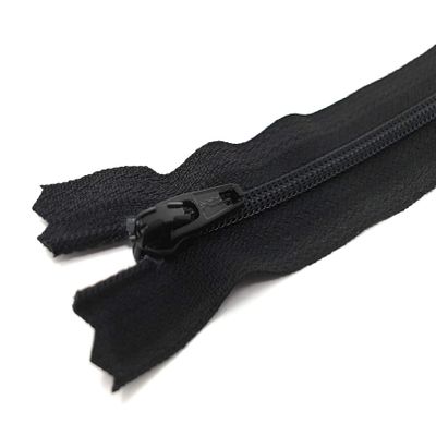 YKK Separating Zipper Plastic Coil with Zipper 580 Black 30 cm