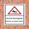 Melis-Folienwerkstatt “Caution: Slippery Surface” Sign – 60 x 40 cm – Drill Holes – 3 mm Rigid Foam Board – 20 VAR S00018-133-A view 2