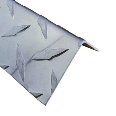 Aluminum Angle, 2000 mm, 85 × 45 mm, Diamond Tread Plate