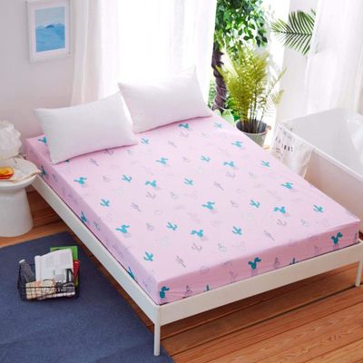1 Printed Fitted Sheet with Elastic Corners and 1 Pillowcase