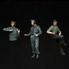 PANGCHENG 1/35 Panther Crew, Normandy 1944, Resin Model Soldier GK, World War II Military Theme, Unassembled and Unpainted Kit view 3