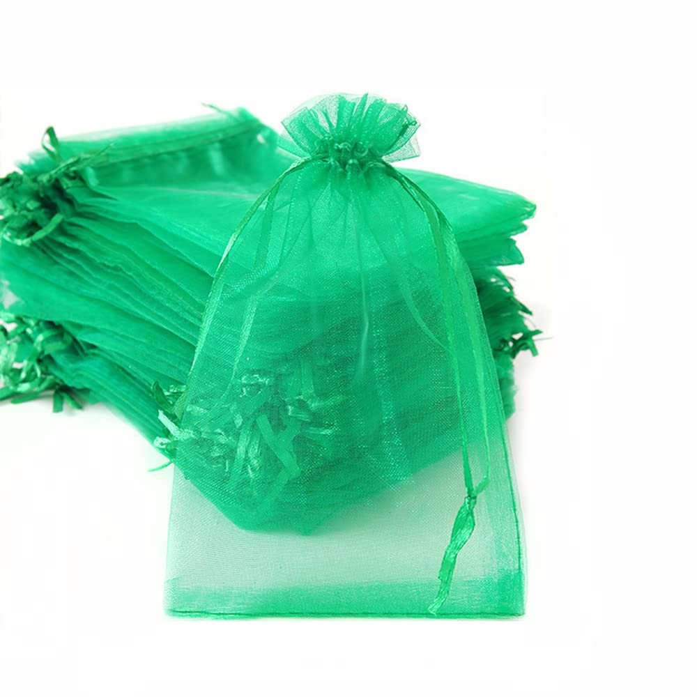30 Green Organza Drawstring Bags, 9 x 12 cm