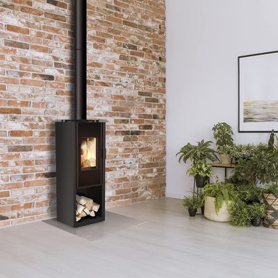 KRATKI Enyo Flat02 freestanding indoor wood-burning stove, BImSchV 2 compliant, 6 kW, 80% thermal efficiency, handleless door with storage compartment, 129 x 49 cm