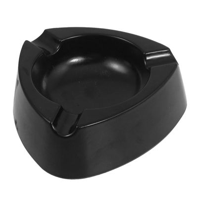 Ruilogod Black Plastic Triangle-Shaped Groove Design Decorative Ashtray