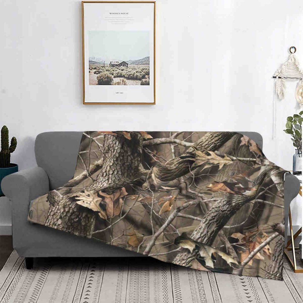 Jungle Camouflage Flannel Bedspread, Super-Soft Throw for Bed or Couch, Queen/King Size
