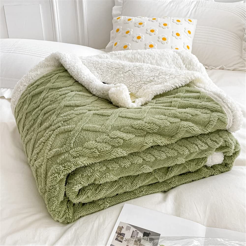 Lukery Cozy Fleece Blanket, Thick and Extra Soft, 200 x 230 cm, Green