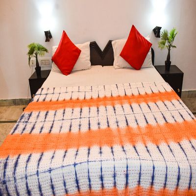 HOMEDECORSHOPIE Shibori Printed Quilt Blanket Bohemian Bedding Bedspread, 90 x 108 Inches