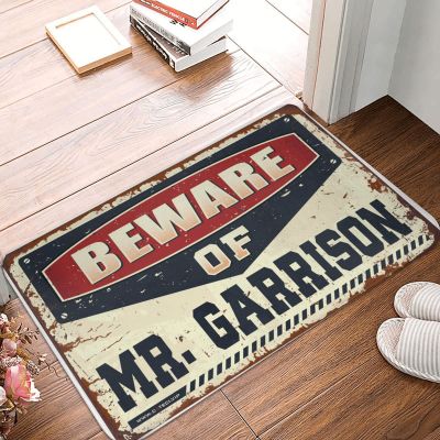 Beer Decorations for Man Cave, Beware of Mr. Garrison Doormat, Fall Outdoor Mat for Front Door, Funny Decor (65 x 90 cm)