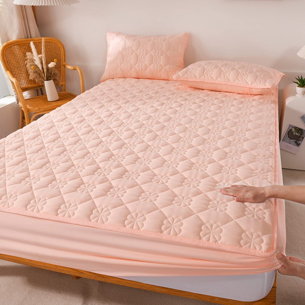 FCLDESHOP Decorative Solid Quilted Waterproof Mattress Protector, Pink, 180 x 220 cm