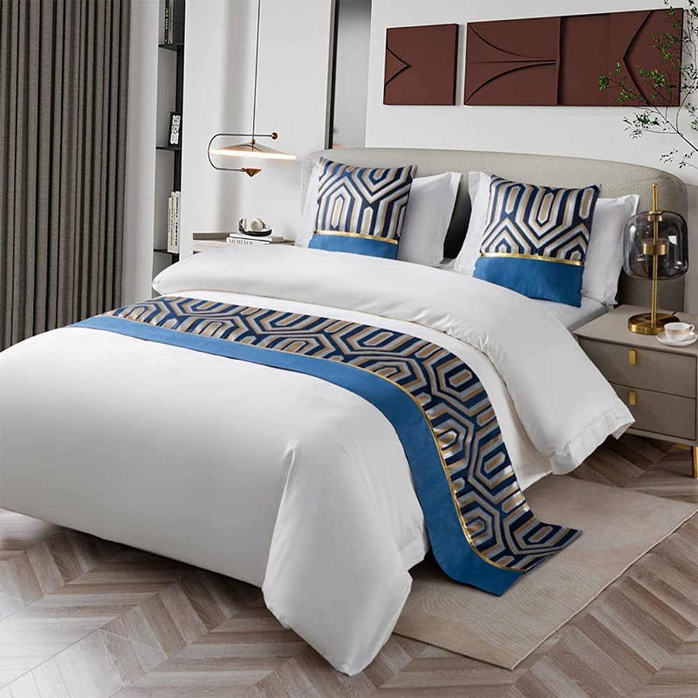 Jacquard Bed Runner, Hotel-Style Bedspread, Modern Bed Scarf, 50 x 240 cm