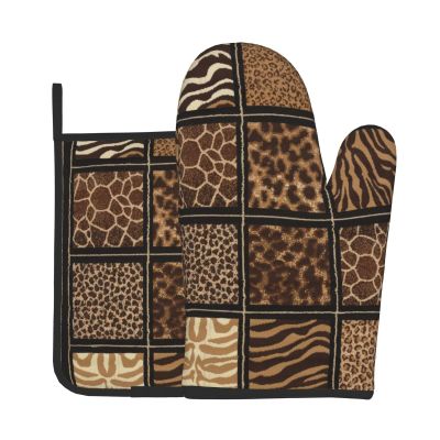 Wild Zoo Oven Mitt and Potholder Set, 2-Piece, Heat-Resistant and Waterproof