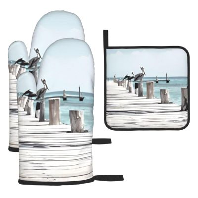 Pelican on Wood Bridge Oven Mitts & Pot Holder Set, 3-Piece