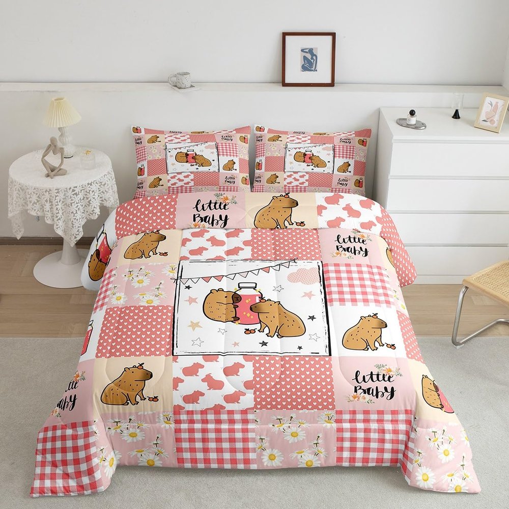 Pink Capybara Comforter Set 200 x 200 cm for Girls' Bedrooms, Kawaii Brown Capybara Animal Bedding with Geometric Plaid Patchwork Design