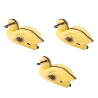 PAOORTS 3 Floating Ducks, Realistic Plastic Bath Ducks, Fish Pond Ornament for Garden, Swimming Pool, Fishing Pond, Water Decoration (Type A)