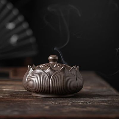 Lotus Incense Burner, Vintage Handcrafted Incense Stick Holder, Ideal for Aromatherapy, Meditation, Yoga, Home and Office Decor (Color: Brown)