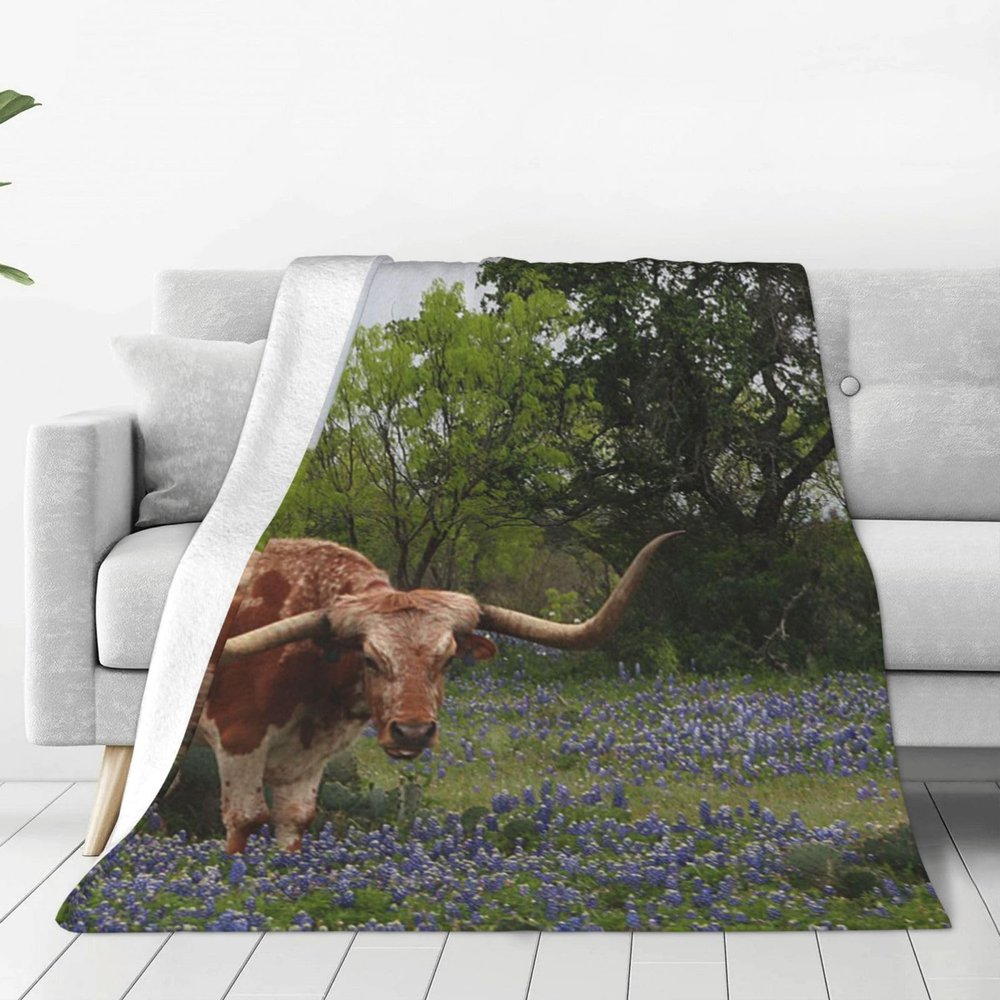 DEHIWI Longhorn Steer and Bluebonnets Flannel Fleece Blanket, 203.4 x 152.4 cm