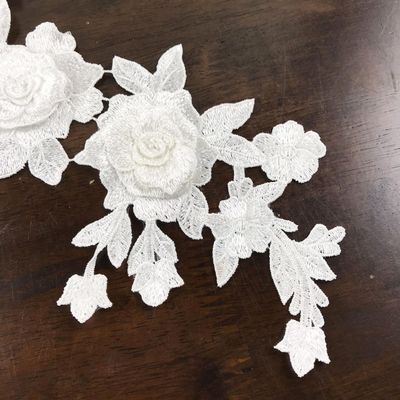 MMvolesy 1 White 3D Lace Rose Flower Embroidered Appliqué, DIY Clothing, 28.9 x 10.2 cm