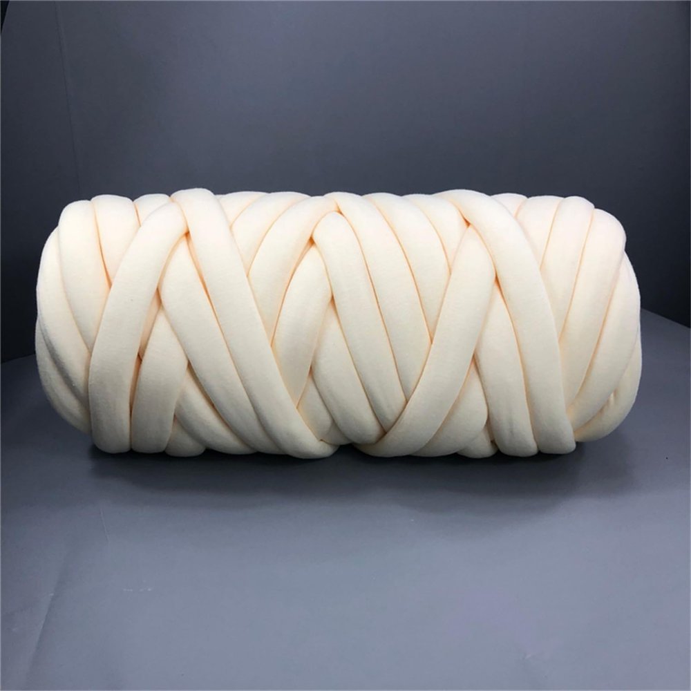 Roving Yarn for Hand Knitting and Crochet, Chunky Arm Knitting Yarn, Cozy Blanket Yarn, Crochet Yarn (Creamy Yellow, 1500 g)