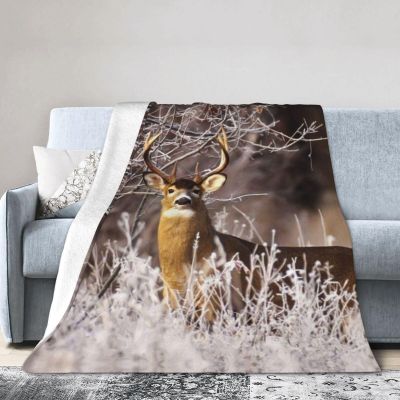 LAMAME White-Tailed Deer Printed Soft Plush Blanket, Four-Season Warm Travel Blanket