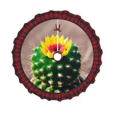 Festive Christmas Tree Skirt with Blooming Cactus Design