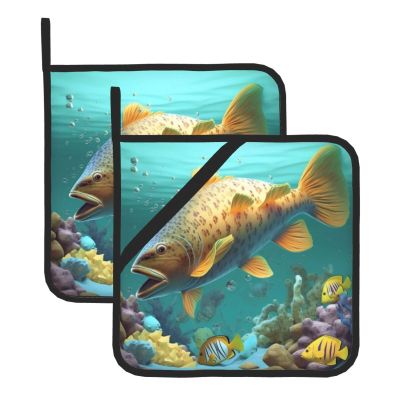 Pot Holders with Colorful Underwater Fish, Heat-Resistant, 2-Piece Set