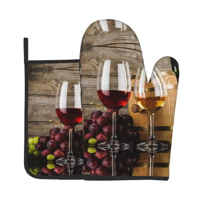 Red Wine Glasses & Grapes Oven Mitt and Pot Holder Set, 2 Pieces