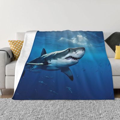 Ocean Shark Print Blanket, Ultra-Soft Warm Fleece Throw, Lightweight Flannel Blanket, 50" x 40"