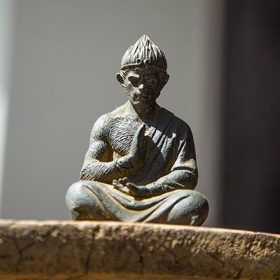 Black Myth: Wukong Monkey King Statue, Black-Gold, Size MA