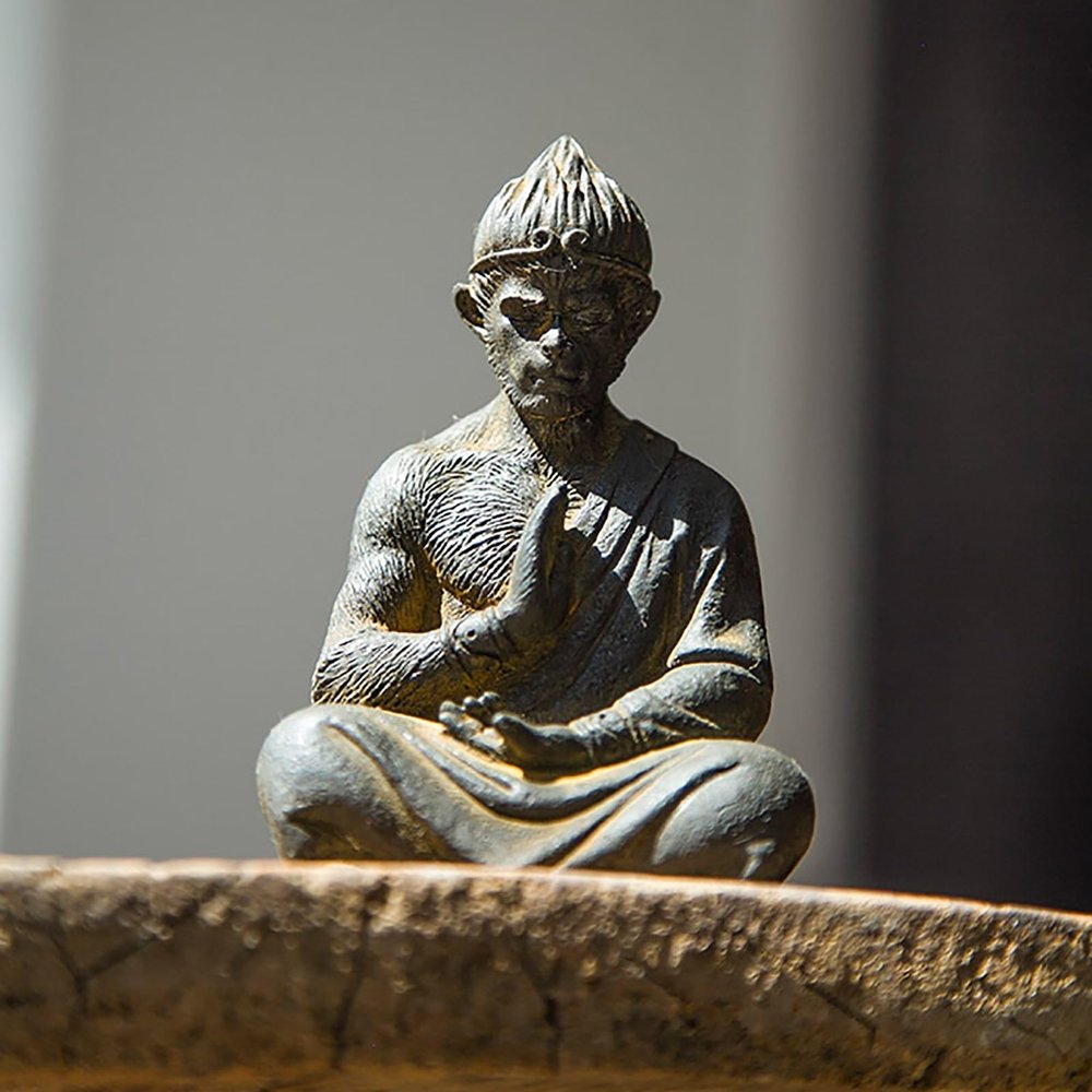 Black Myth: Wukong Monkey King Statue, Black-Gold, Size MA