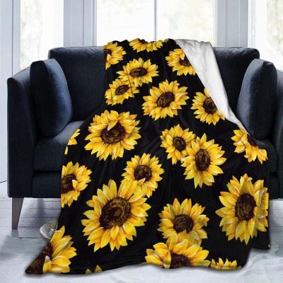 TORR Sunflower Print Fleece Blanket, Soft Flannel Throw for Couch and Sofa, 203 x 152 cm
