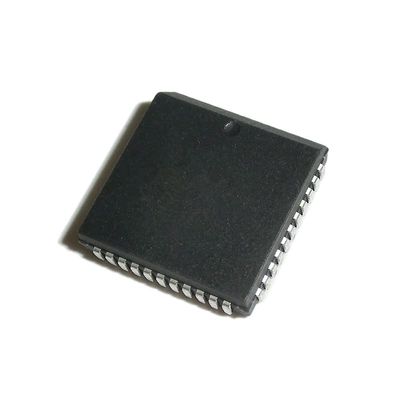 5 pcs CS82C37A CS82C37A-12 CS82C37 PLCC44