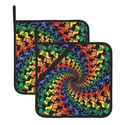 Bear Dancing Batik Square Heat-Resistant Oven Mitts, 2-Pack