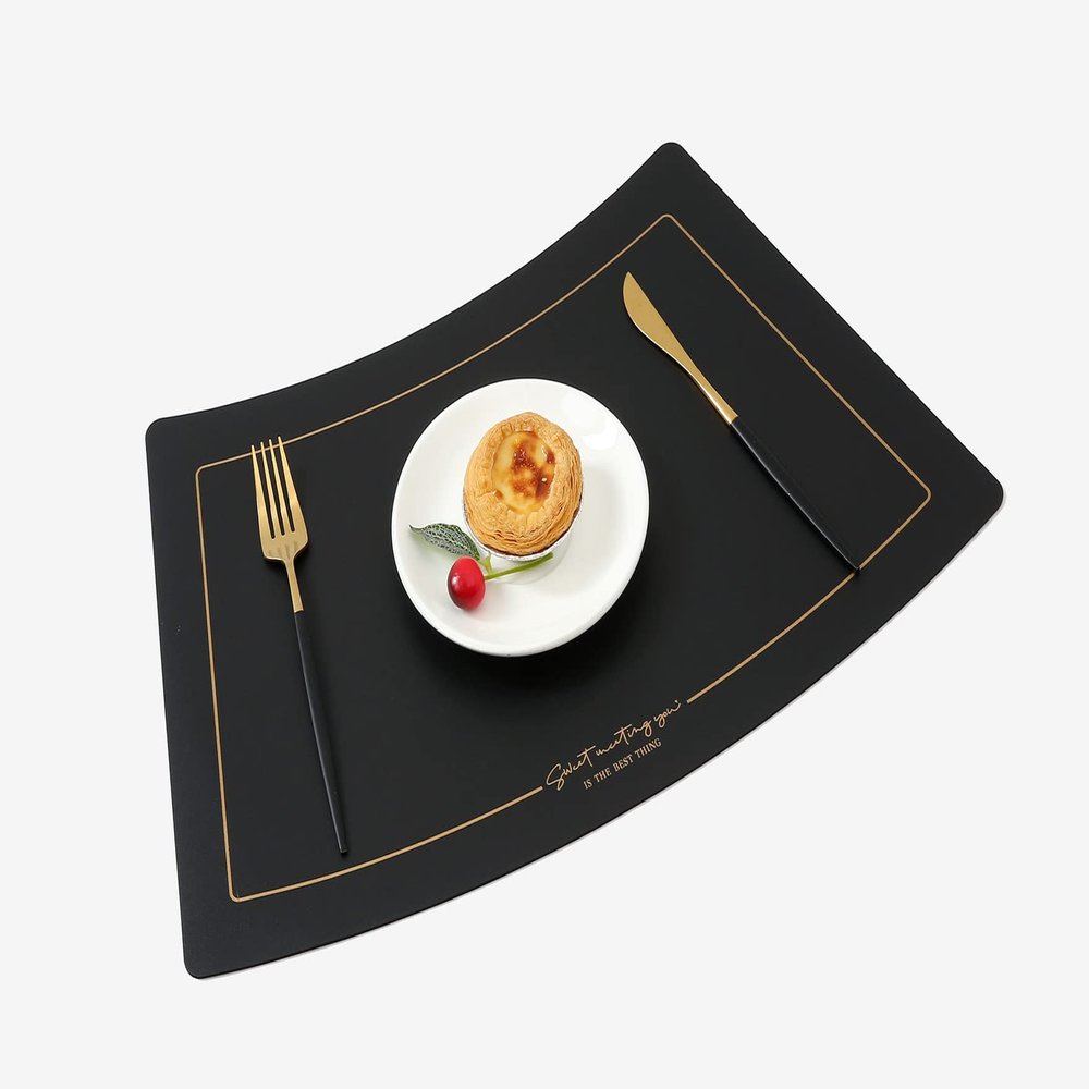 GANDUNQI Irregular Faux Leather Placemats, Fan-Shaped, Black, Set of 6