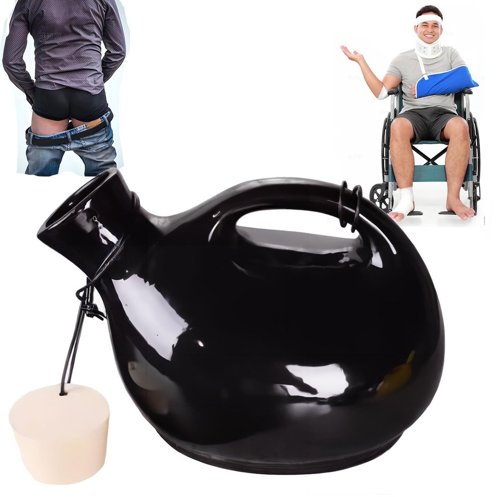 HAILM 2500 mL Reusable Urinal Bottle for Men with Lid, Handle, and Lightweight Design, Black